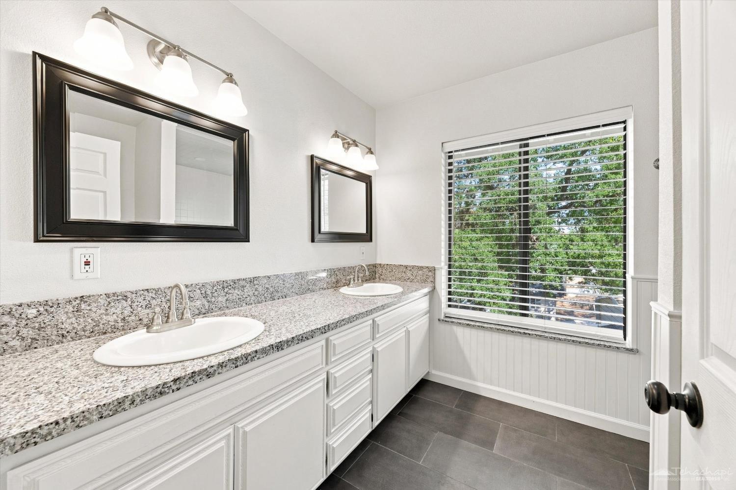 St. Moritz Drive photo 19
