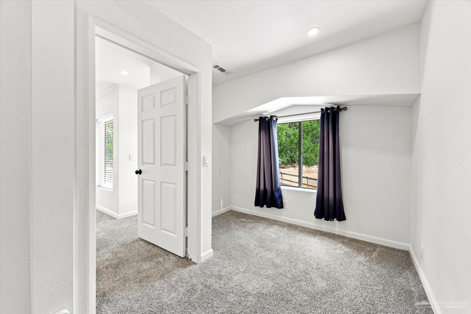 St. Moritz Drive photo 16