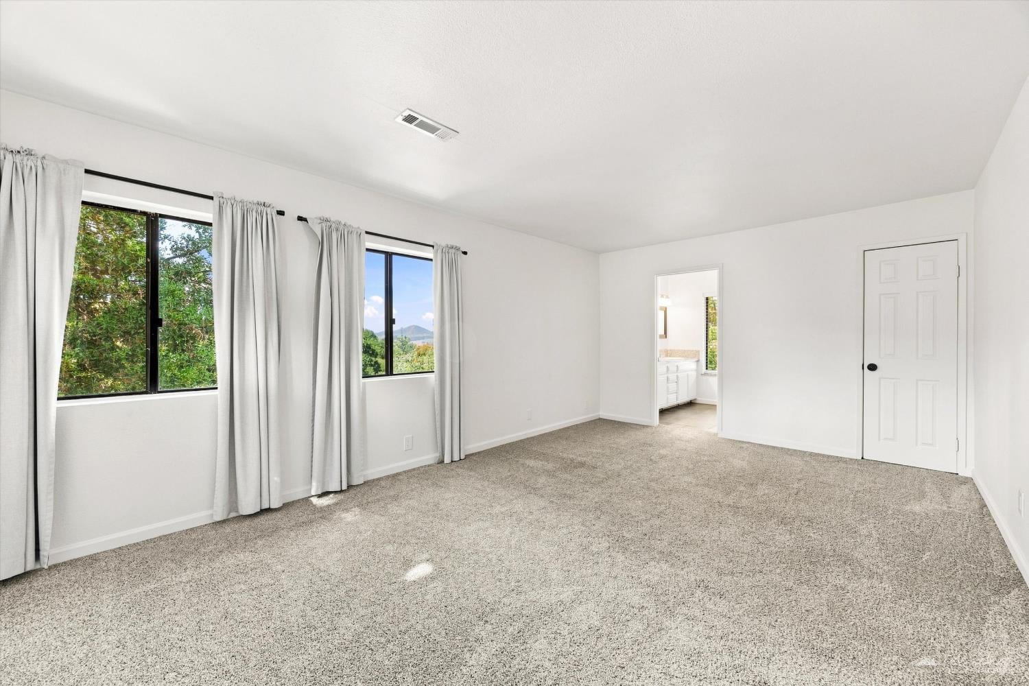 St. Moritz Drive photo 17
