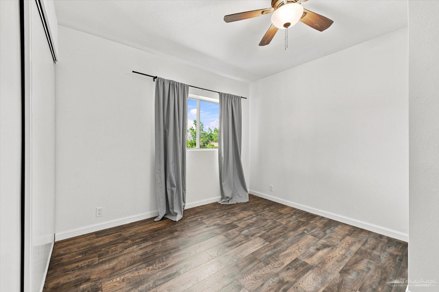St. Moritz Drive photo 23