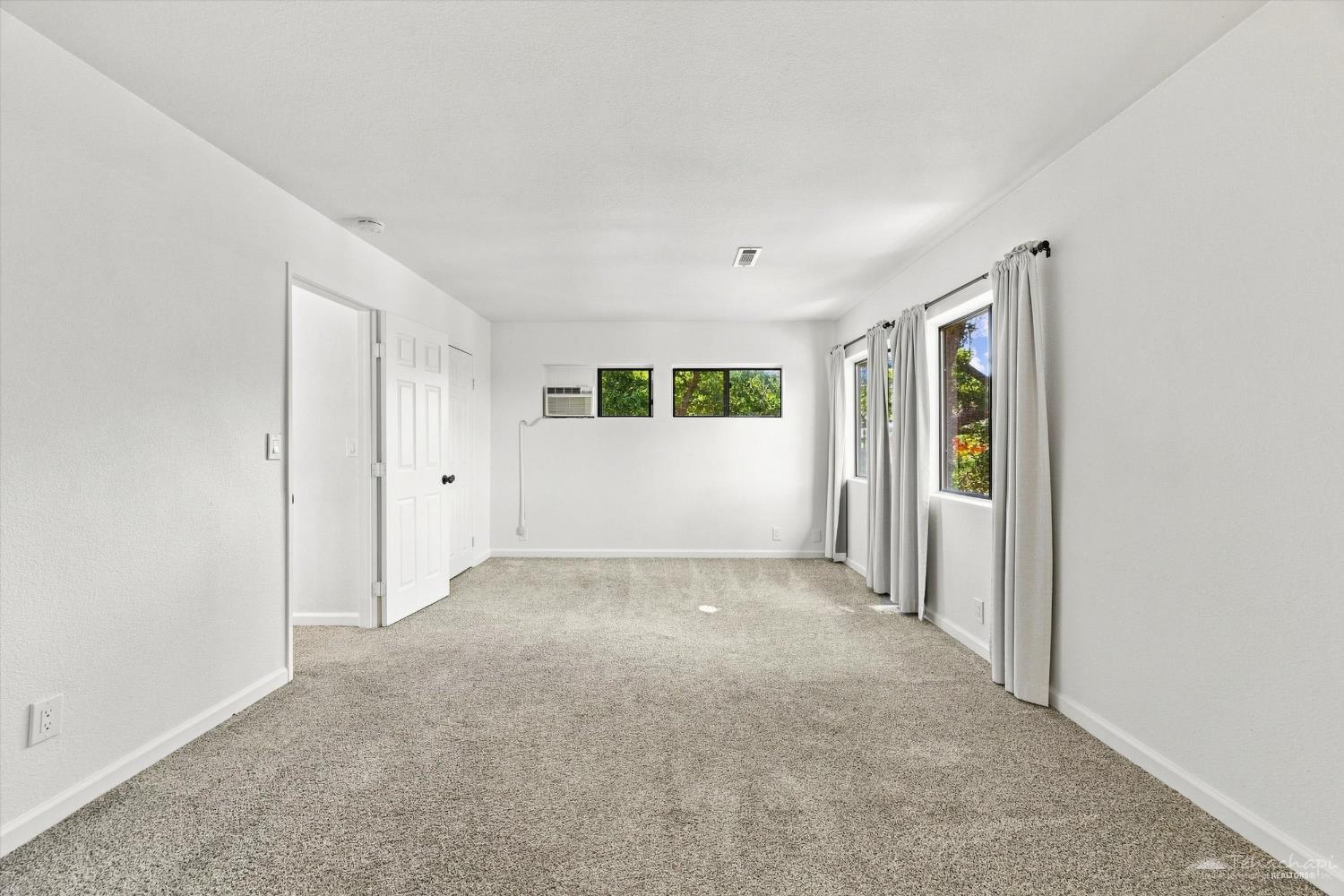 St. Moritz Drive photo 18