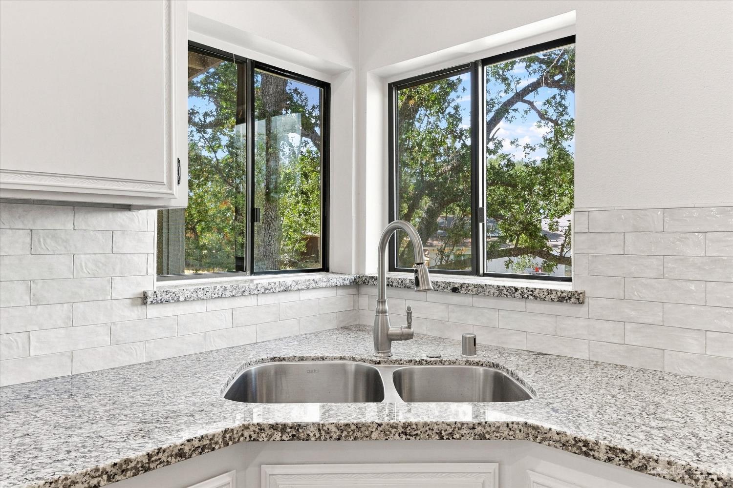St. Moritz Drive photo 13