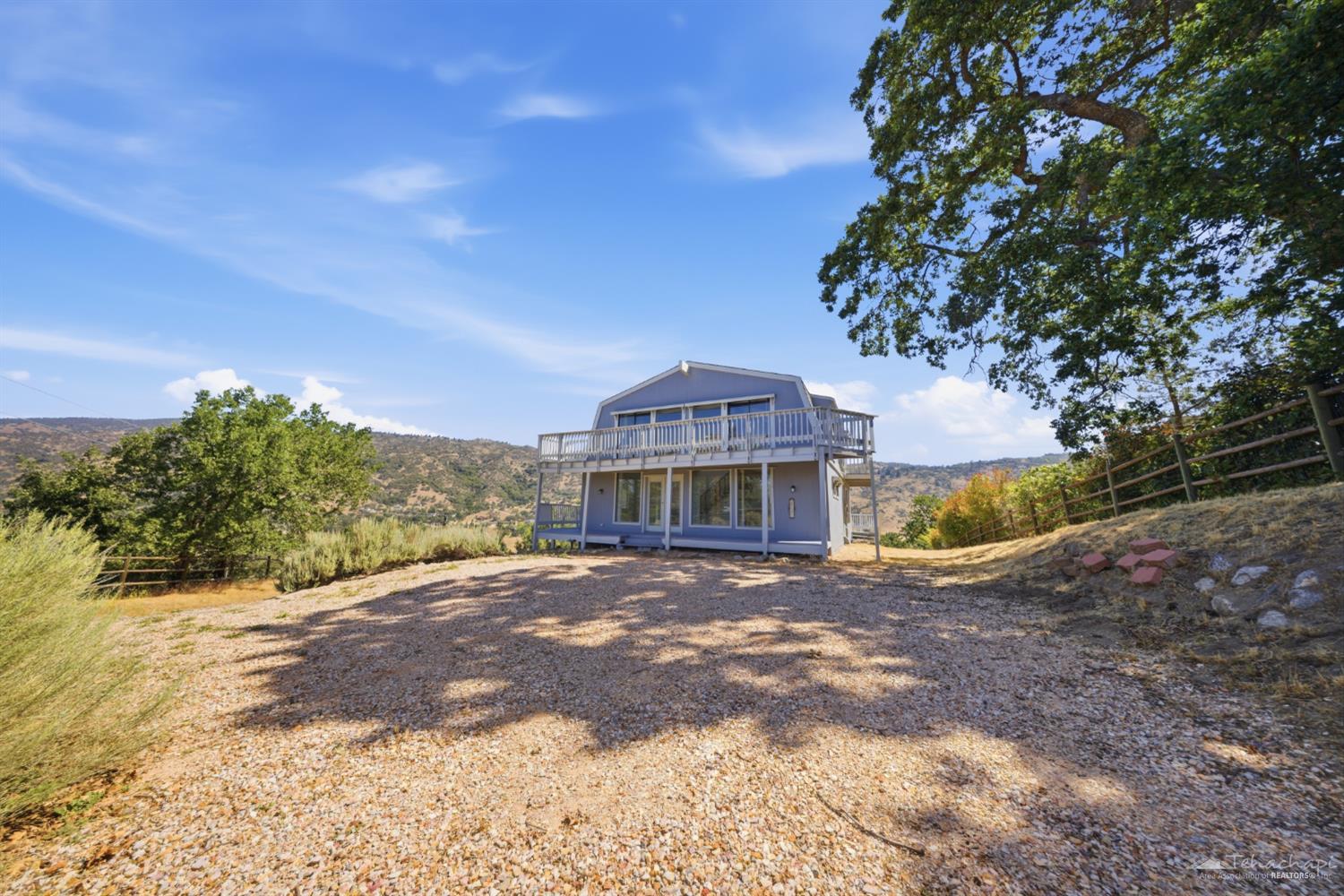 Oakflat Drive photo 24