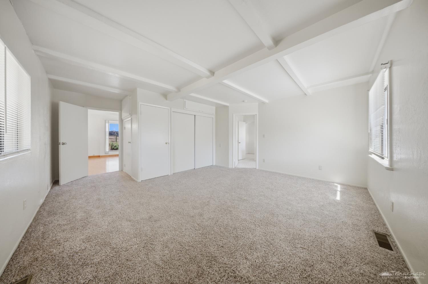 Oakflat Drive photo 13
