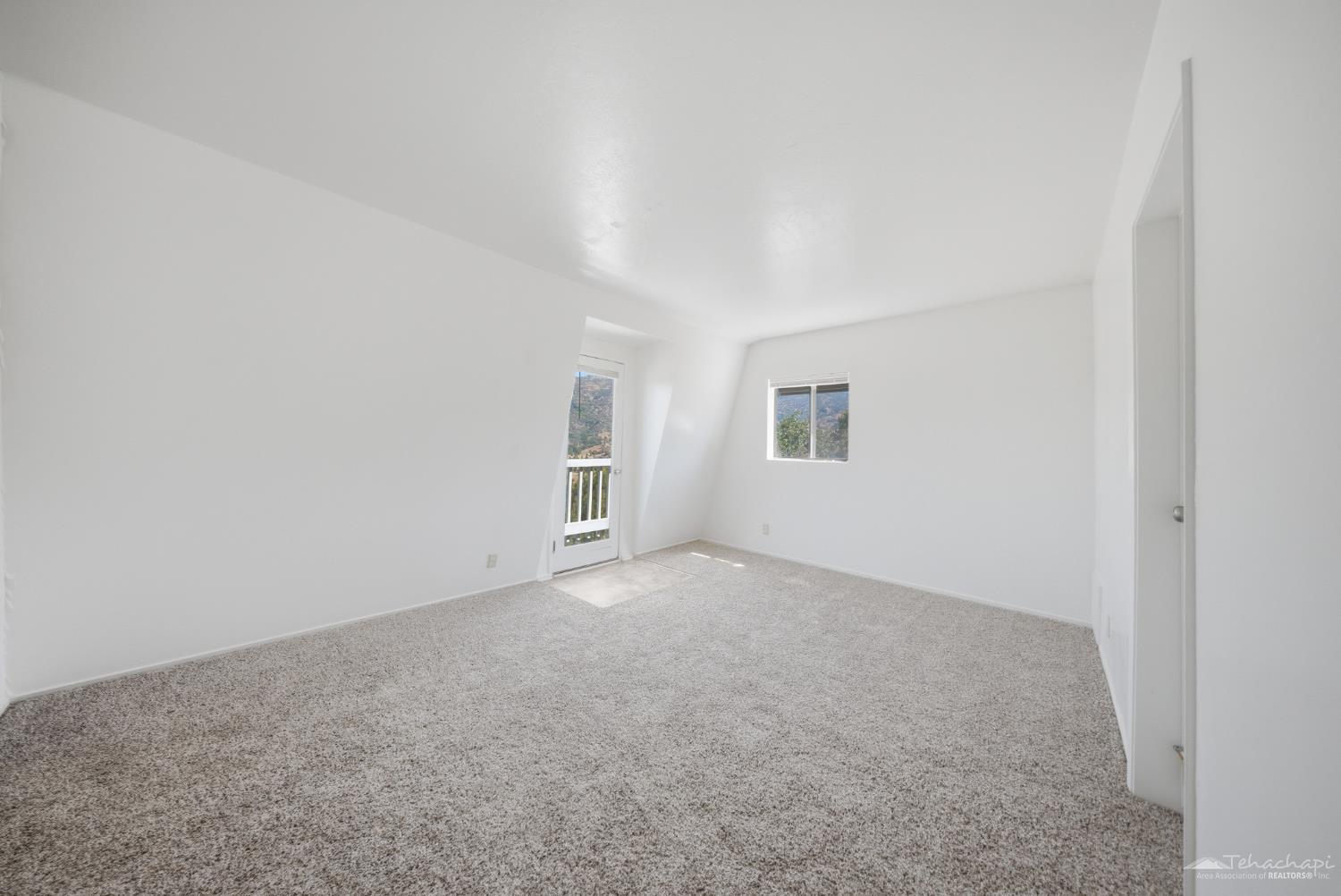 Oakflat Drive photo 15