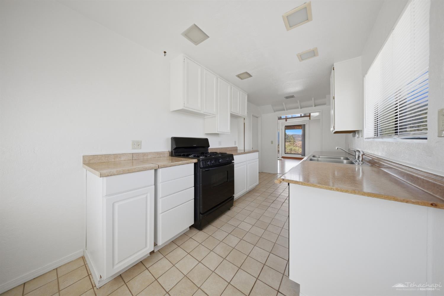 Oakflat Drive photo 10