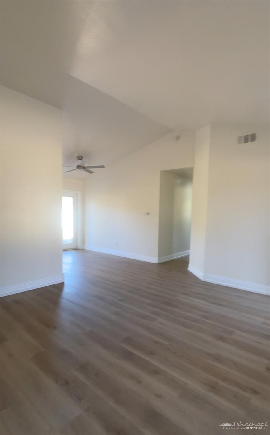 Lakeview Drive photo 7