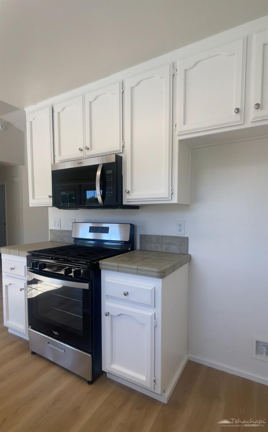 Lakeview Drive photo 12