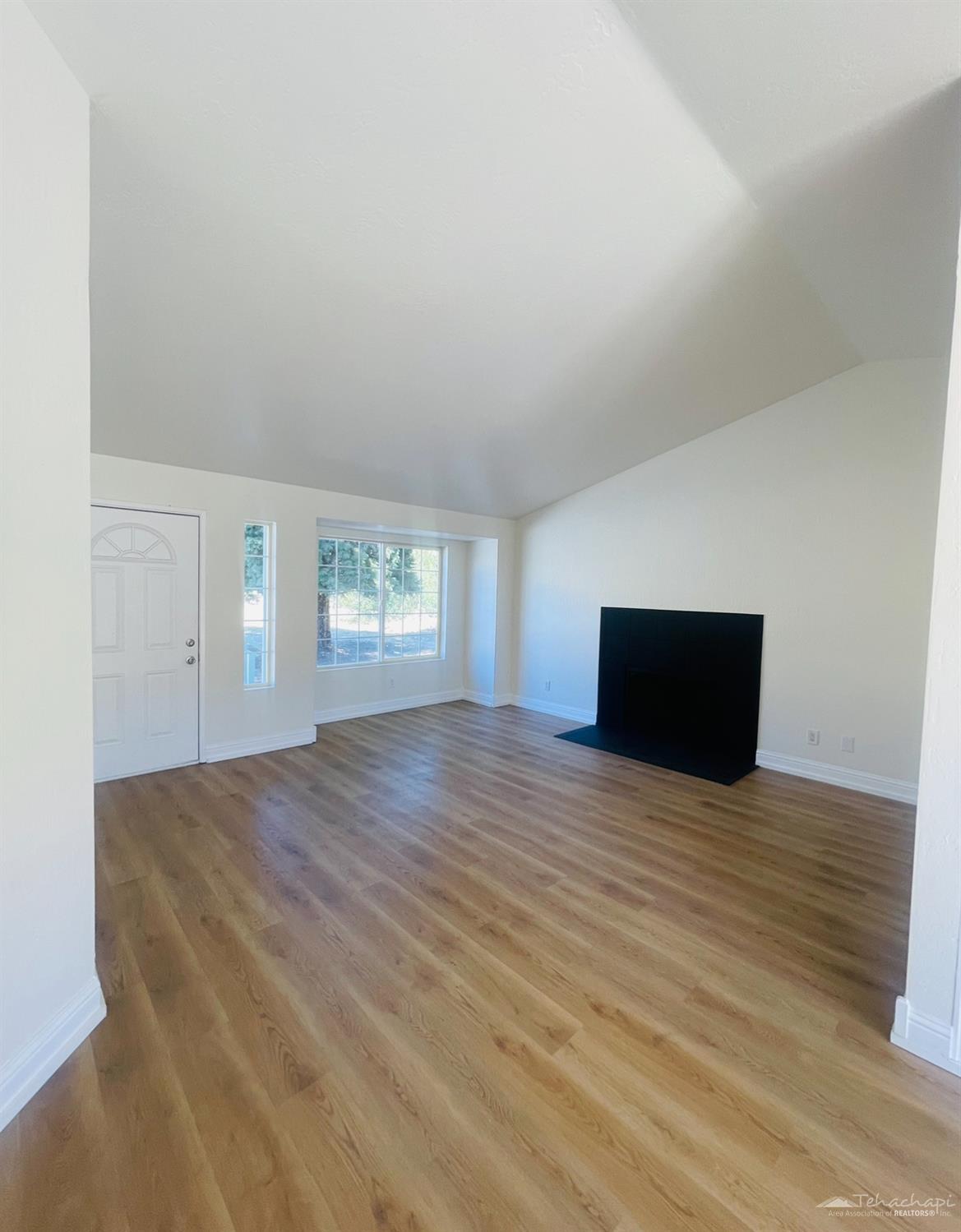 Lakeview Drive photo 4