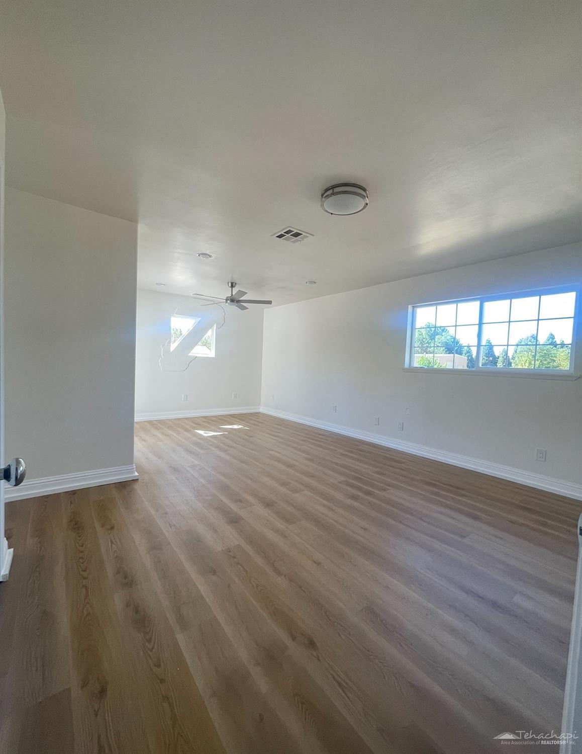 Lakeview Drive photo 15