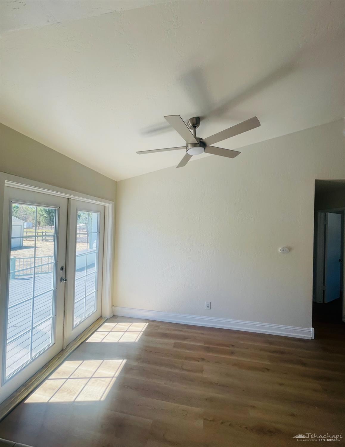 Lakeview Drive photo 14
