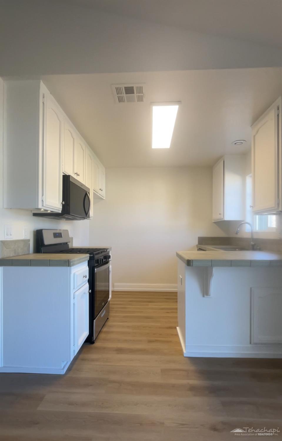 Lakeview Drive photo 13