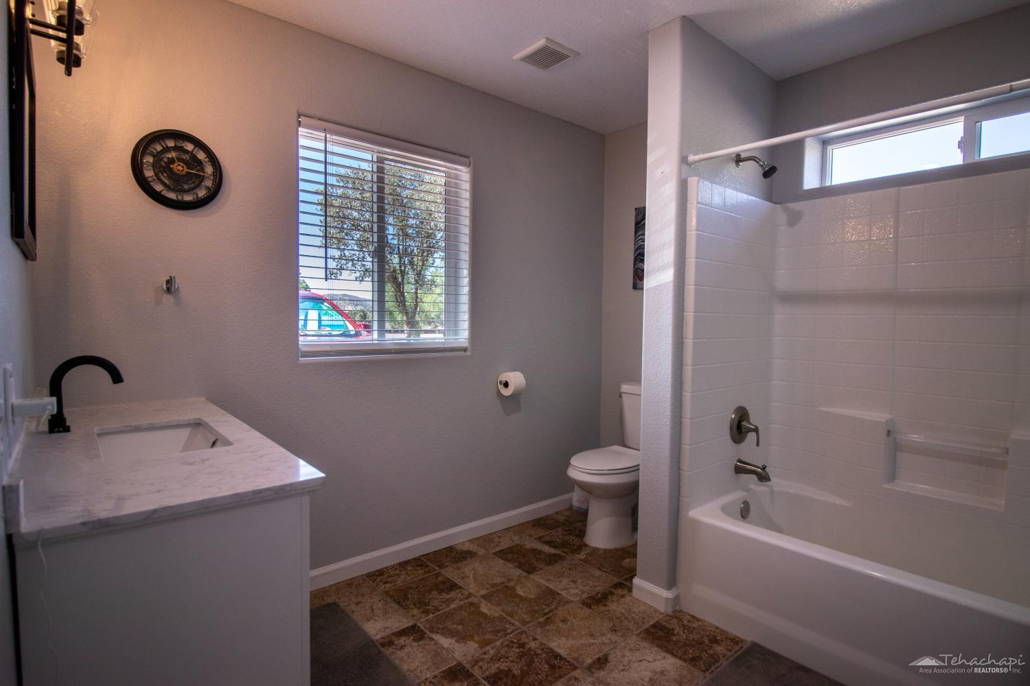 Bear Valley Road photo 24