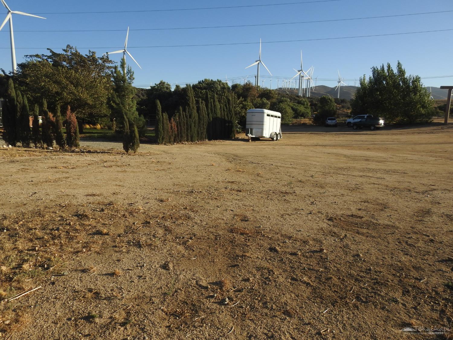 Tehachapi Willow Springs Road photo 6