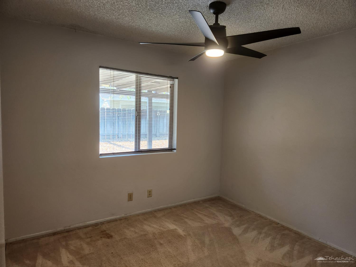 Circle Drive, Golden Hills East