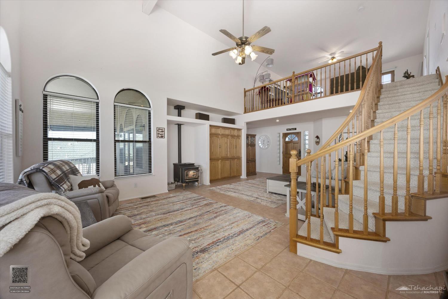 El Rancho Drive photo 10