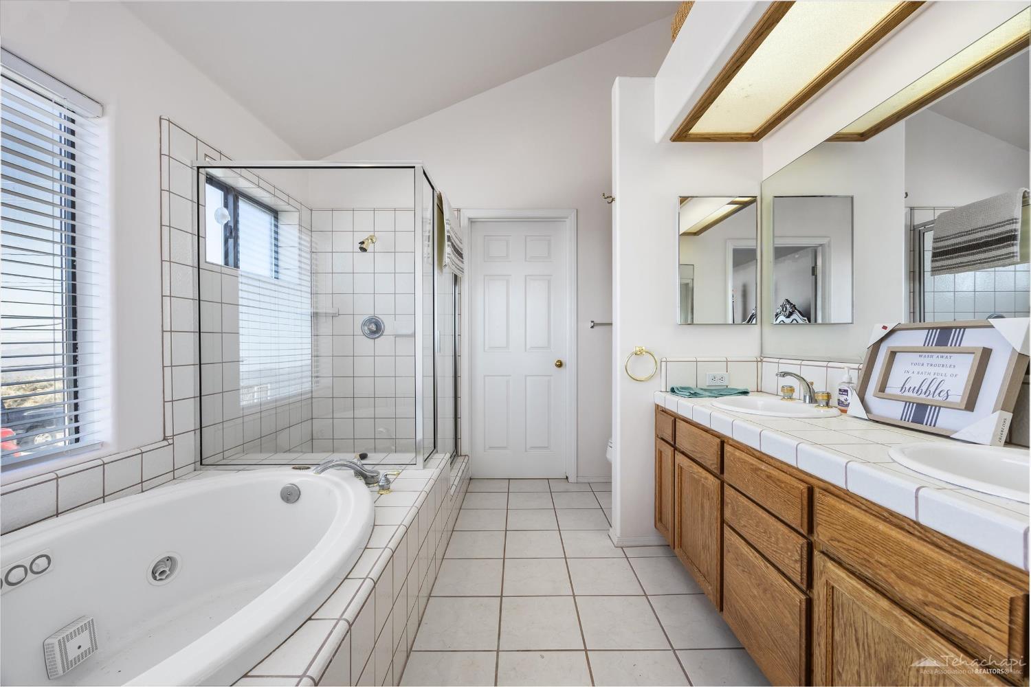 El Rancho Drive photo 15
