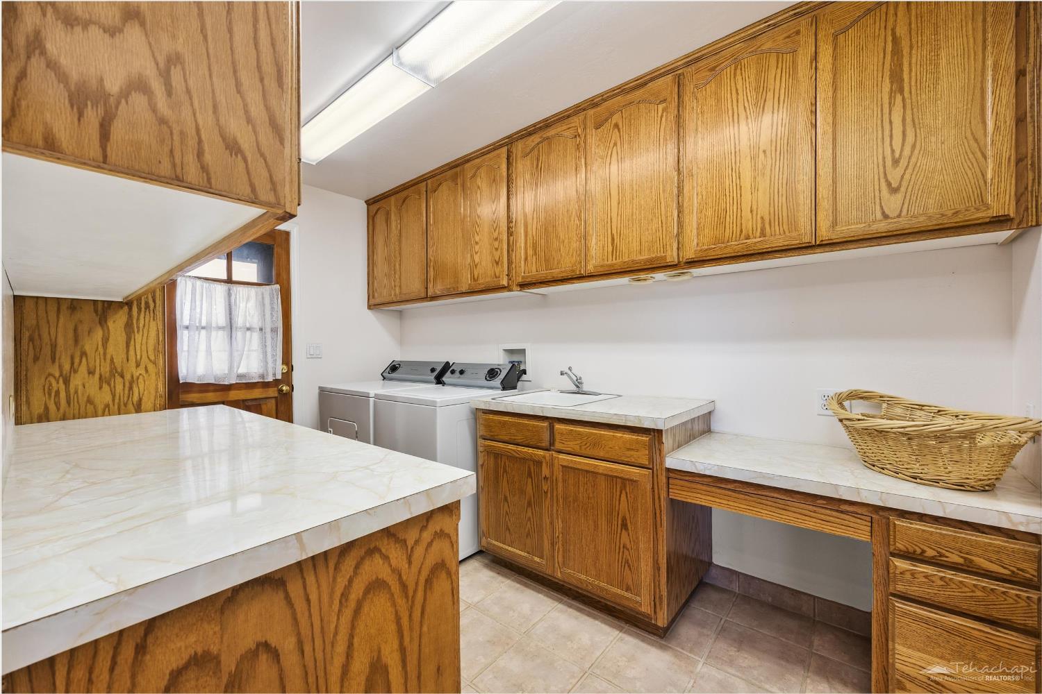 El Rancho Drive photo 22