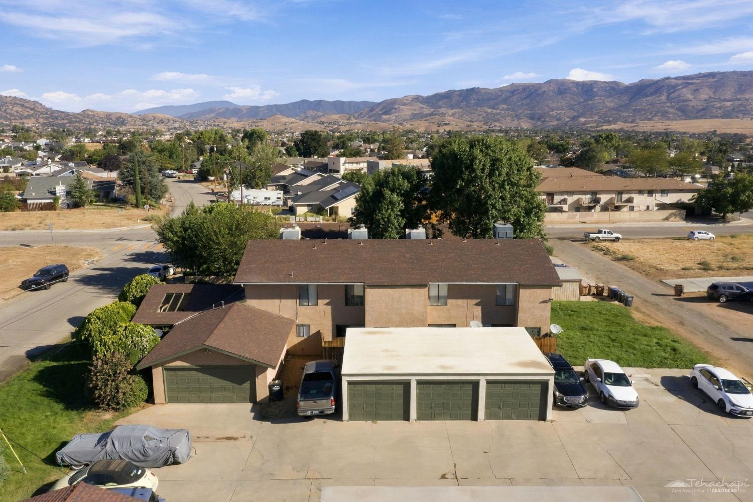 Santa Maria Drive, Golden Hills East