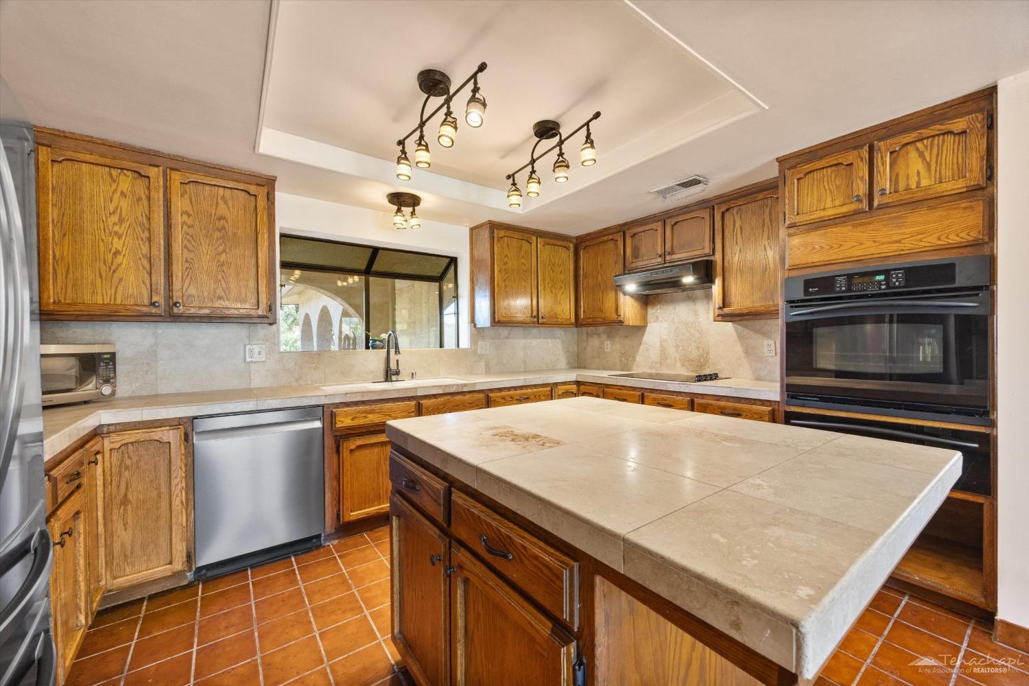 Parke Court photo 11